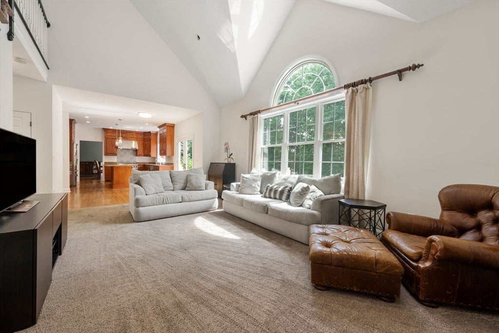 74 Grist Mill Rd