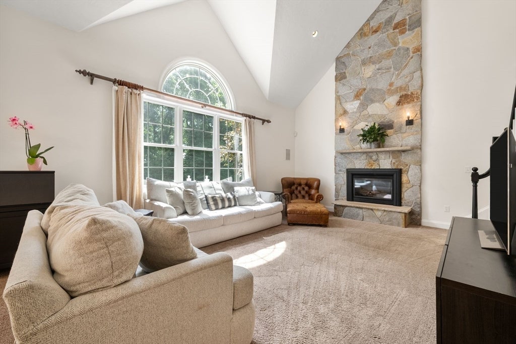 74 Grist Mill Rd