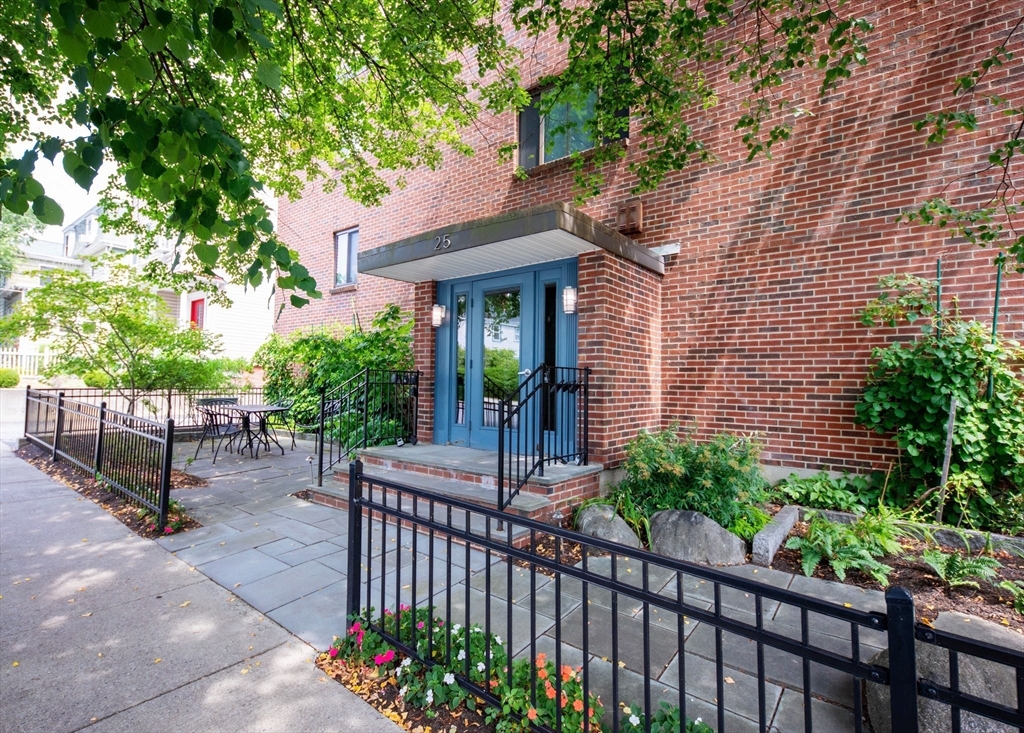 25 Linden Avenue 4