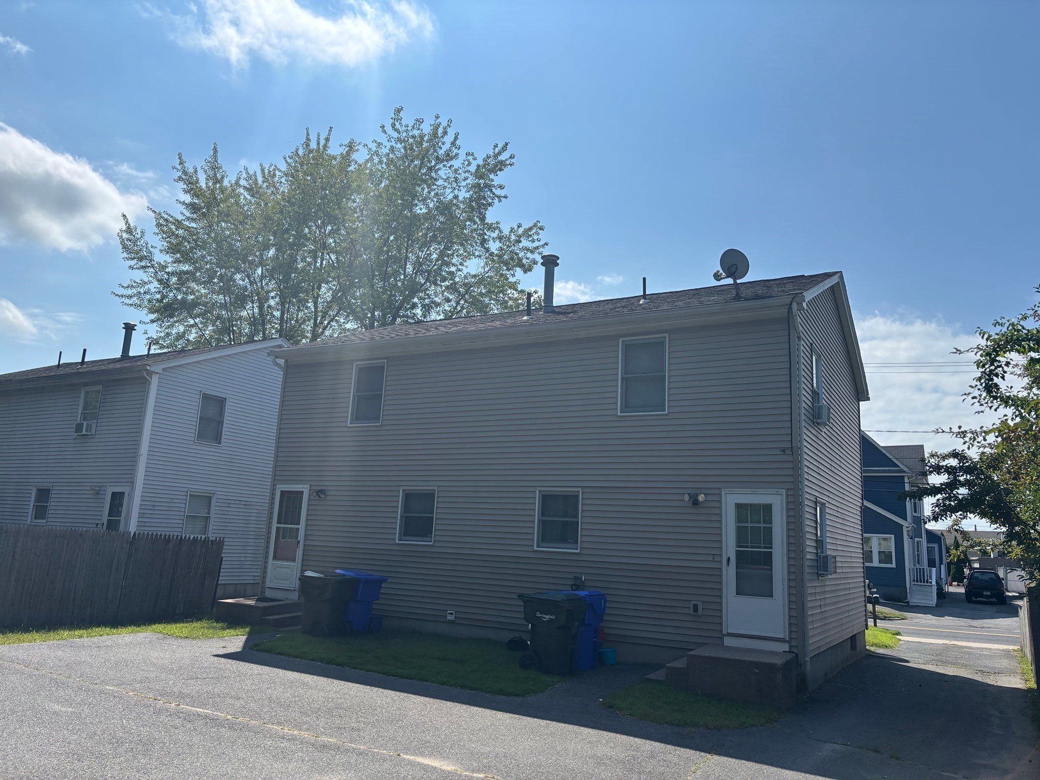 15-17 Slater Ave