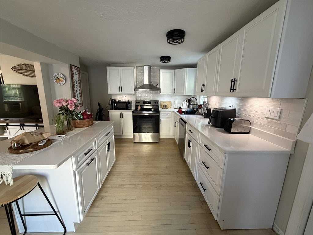 19 Pocasset Ave.