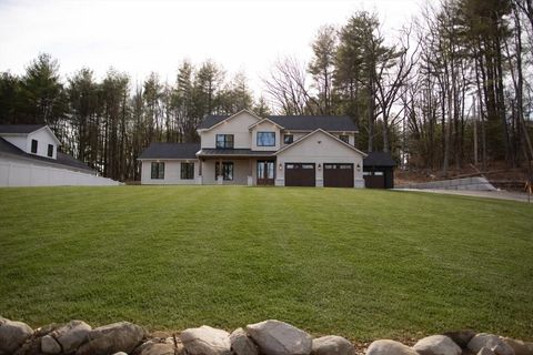 113 Newton St West Boylston MA 01583