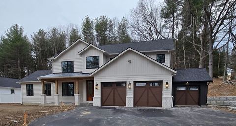 113 Newton St West Boylston MA 01583