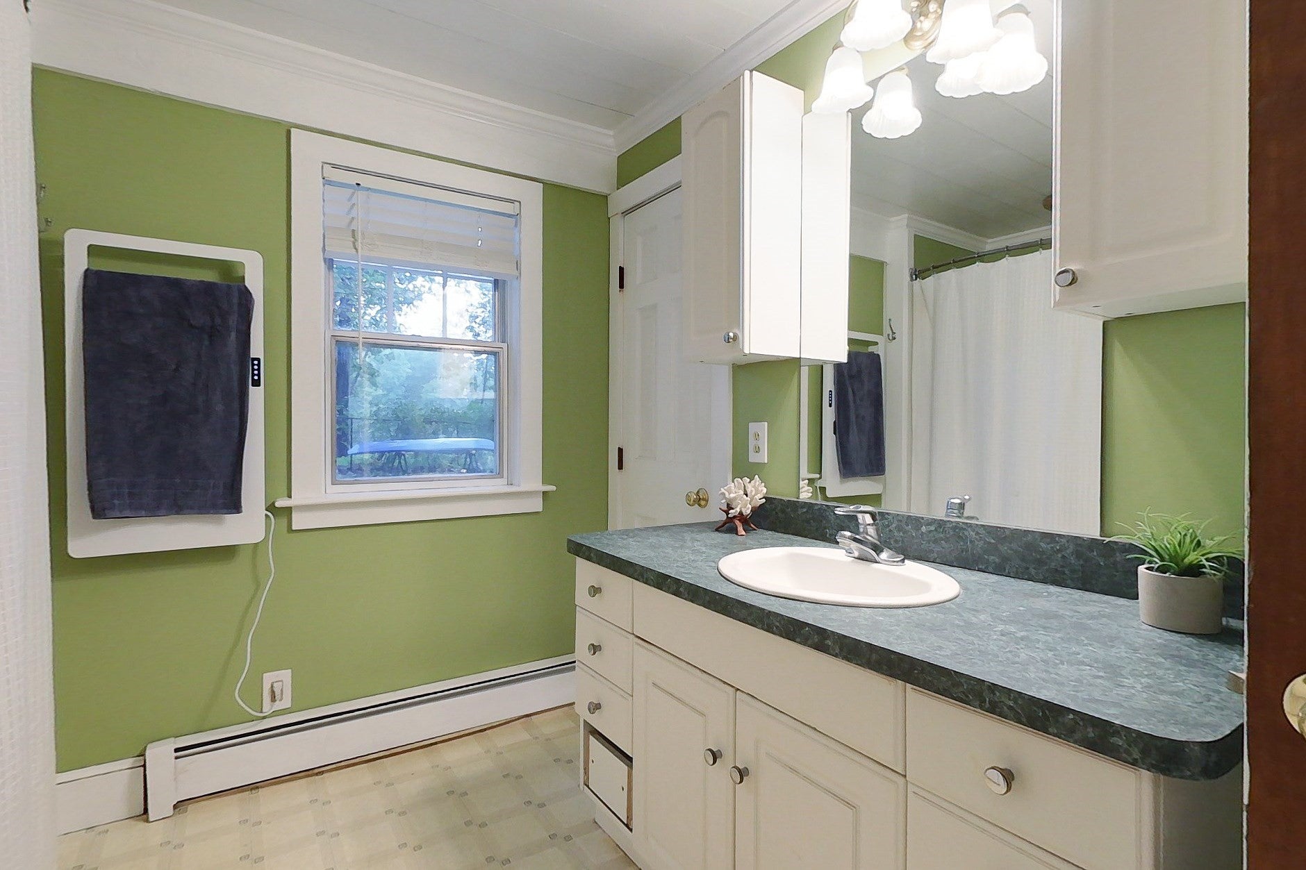 79 Hollis St, Dunstable, MA, 79 Hollis St, Dunstable, MA Photo #15