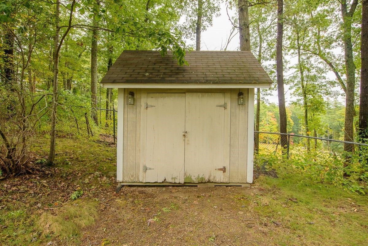 79 Hollis St, Dunstable, MA, 79 Hollis St, Dunstable, MA Photo #32