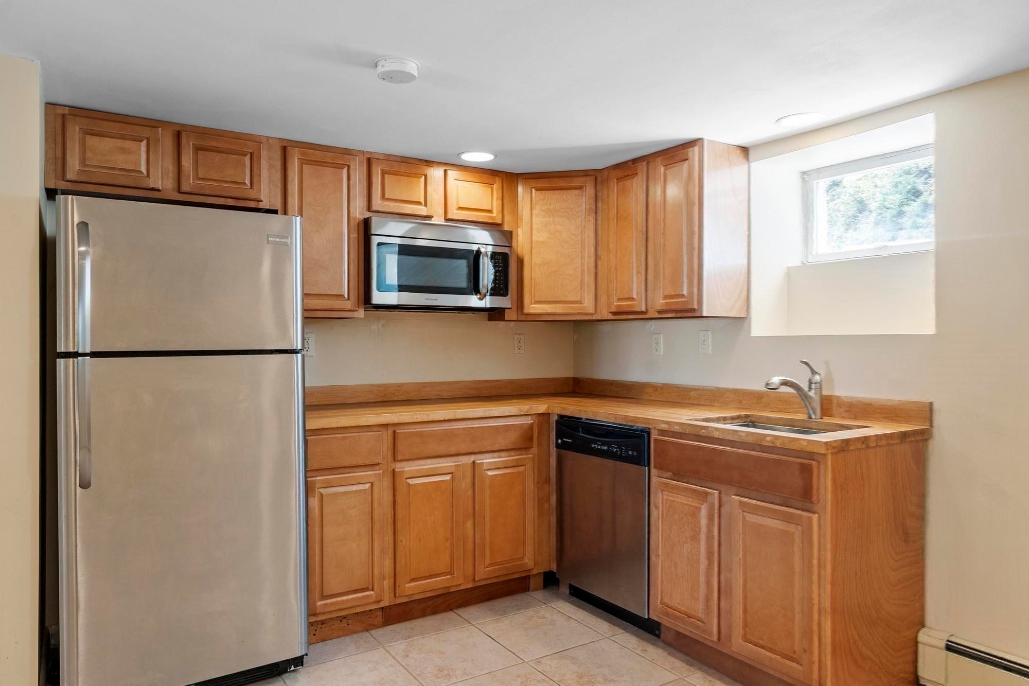 15 Oak Road, Waltham, MA Photo #21