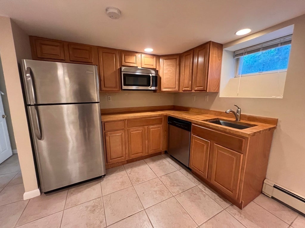15 Oak Road, Waltham, MA, 15 Oak Road, Waltham, MA Photo #18