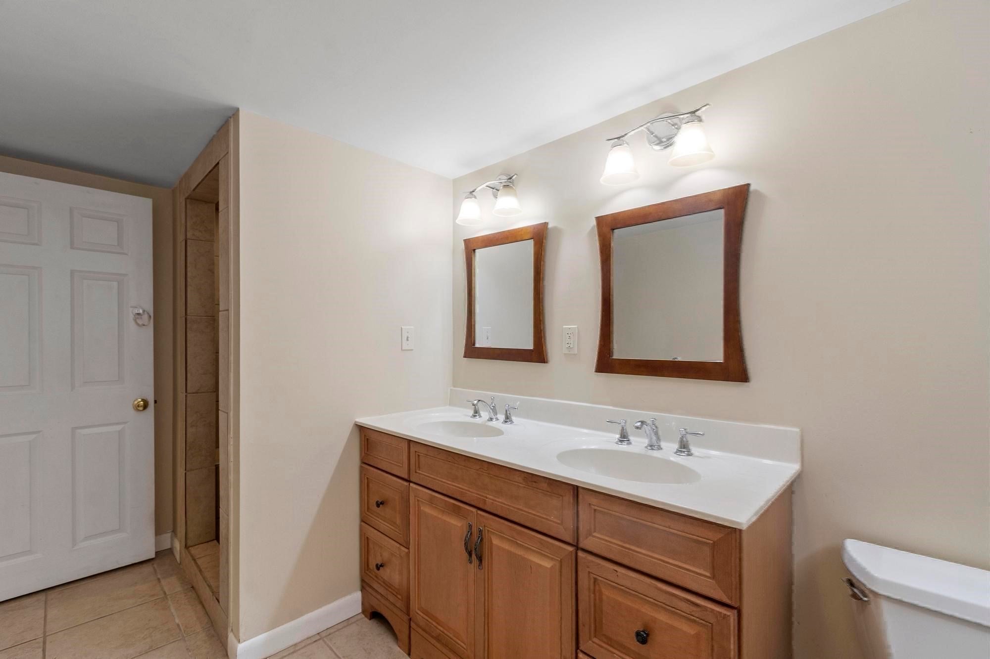 15 Oak Road, Waltham, MA Photo #24