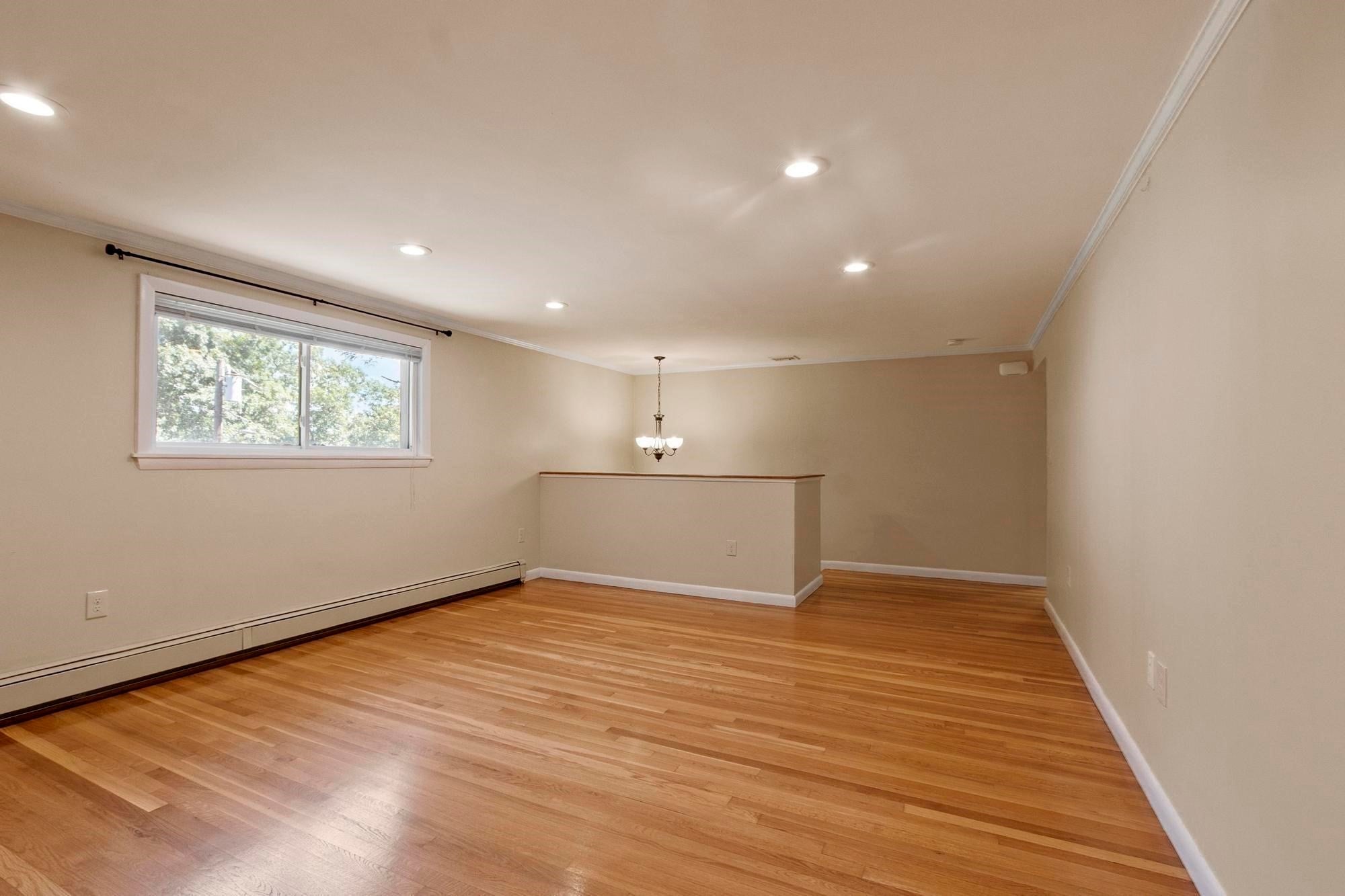 15 Oak Road, Waltham, MA Photo #7