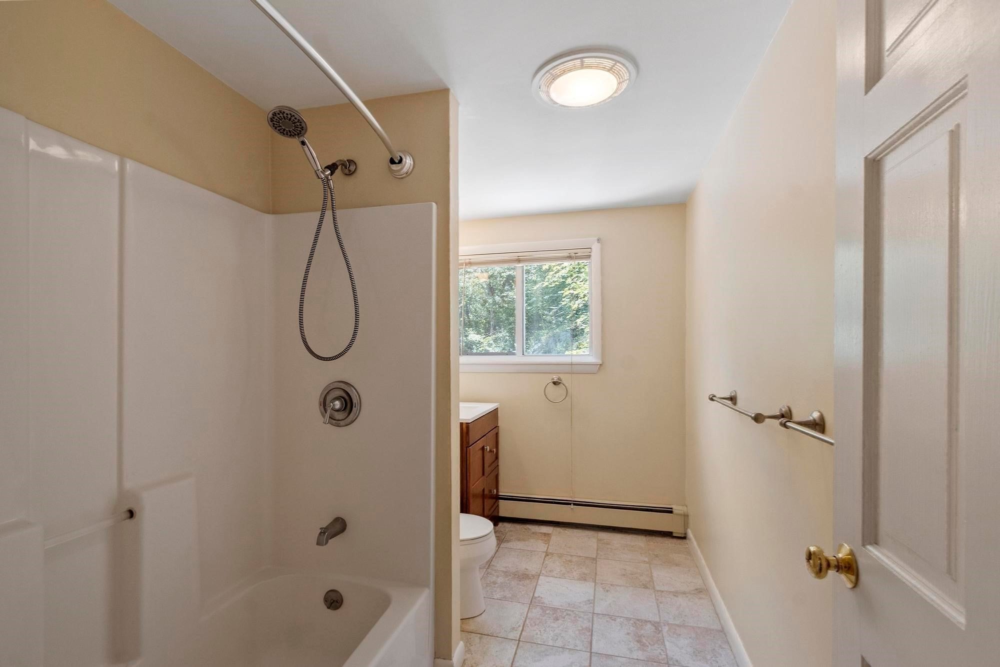 15 Oak Road, Waltham, MA Photo #13