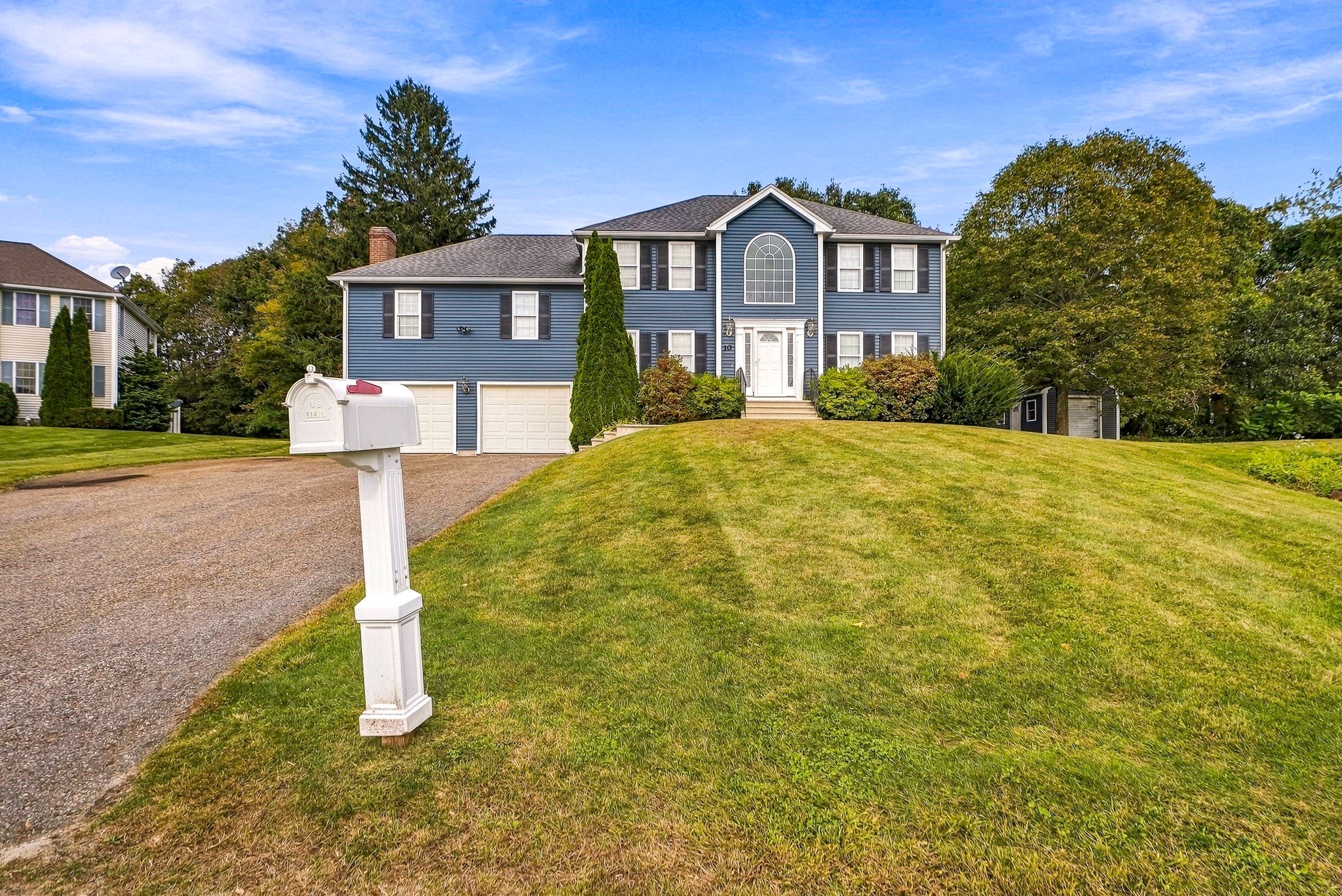 10 Jonathan Cir, Rutland, MA Photo #8