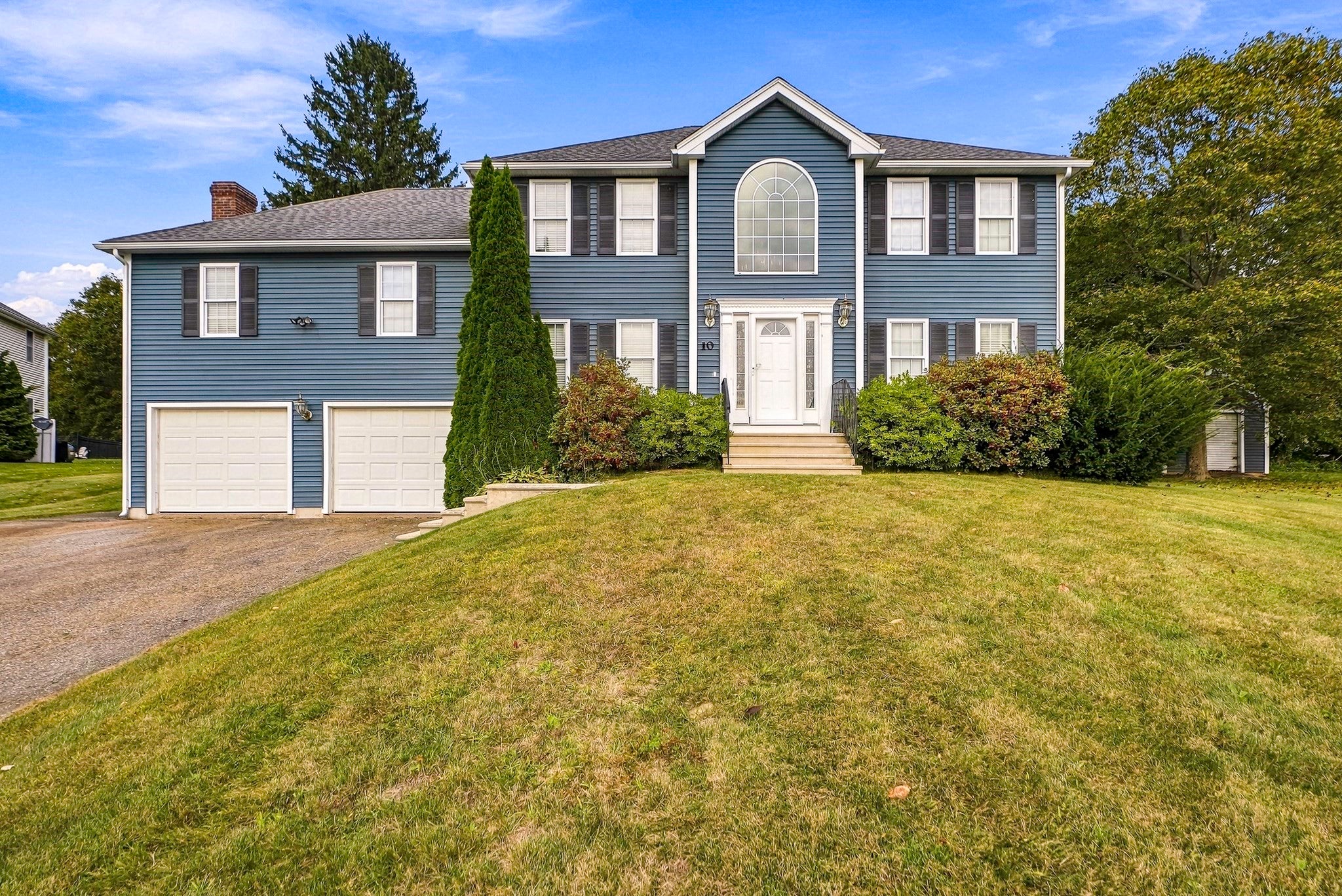 10 Jonathan Cir, Rutland, MA Photo #9