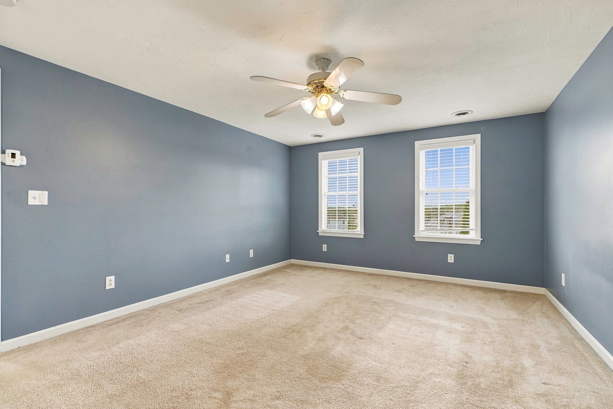 10 Jonathan Cir, Rutland, MA Photo #34