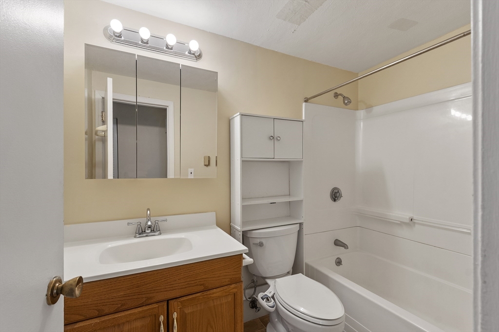 392 Great Rd #A104, Acton, MA Photo #8