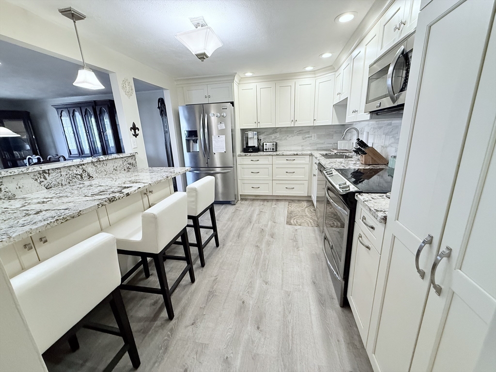 9 Broadway 304