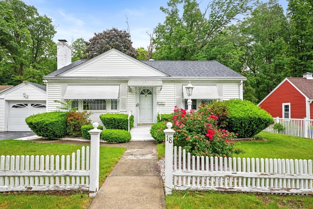 18 Tatnuck Gardens