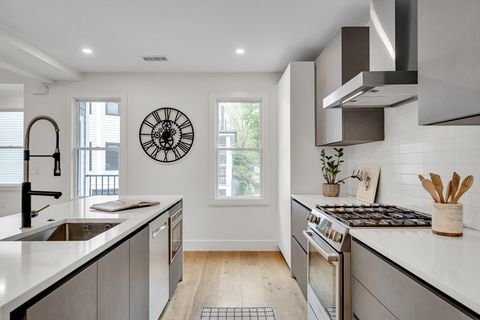 89 Cleveland St 89 Arlington MA 02474