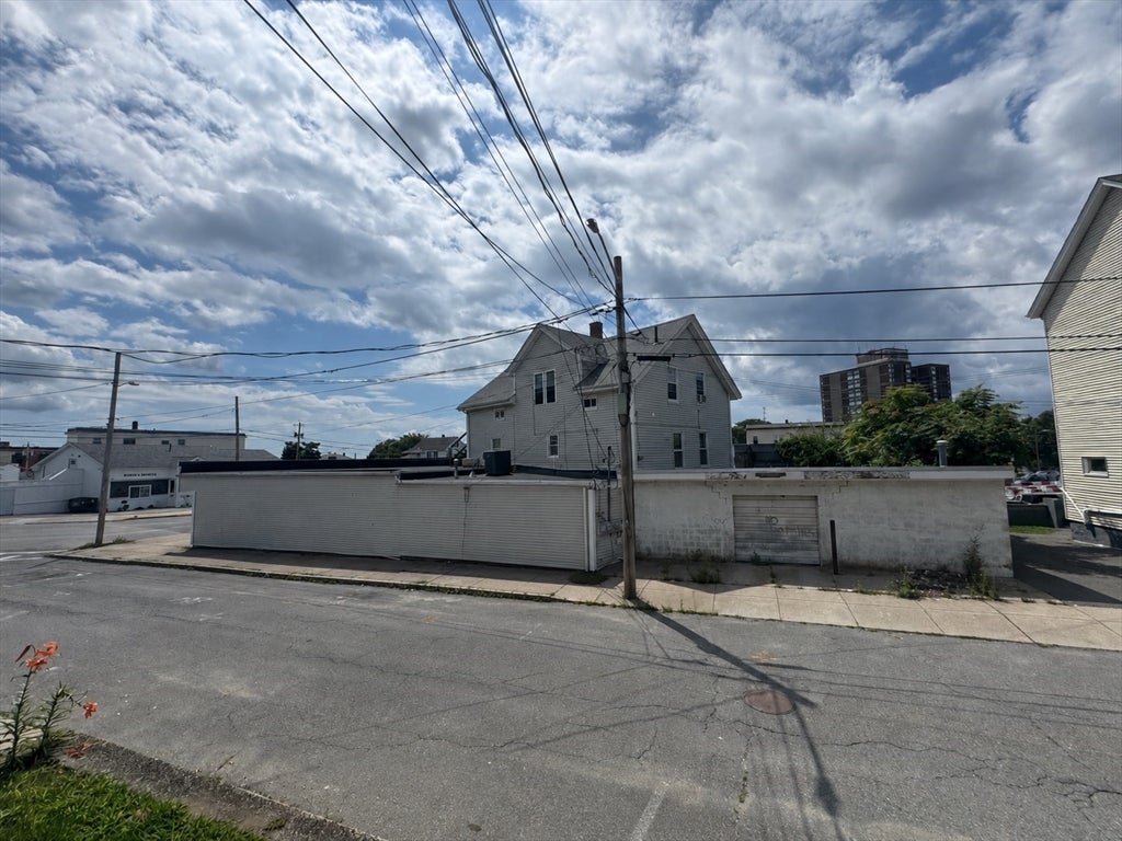 1768 Pleasant Street
