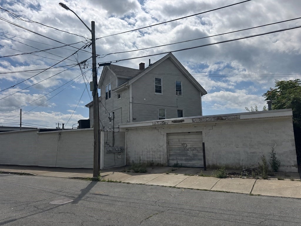 1768 Pleasant Street