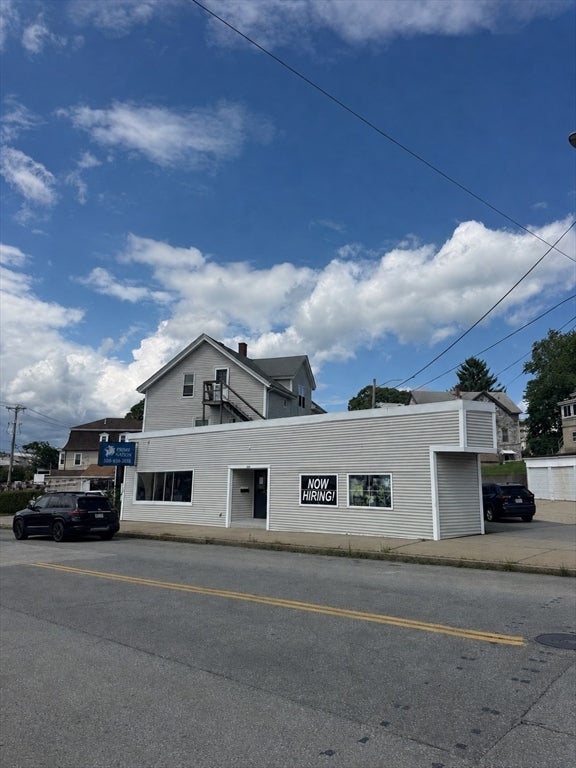 Photo of 1768 Pleasant Street, Fall River, MA