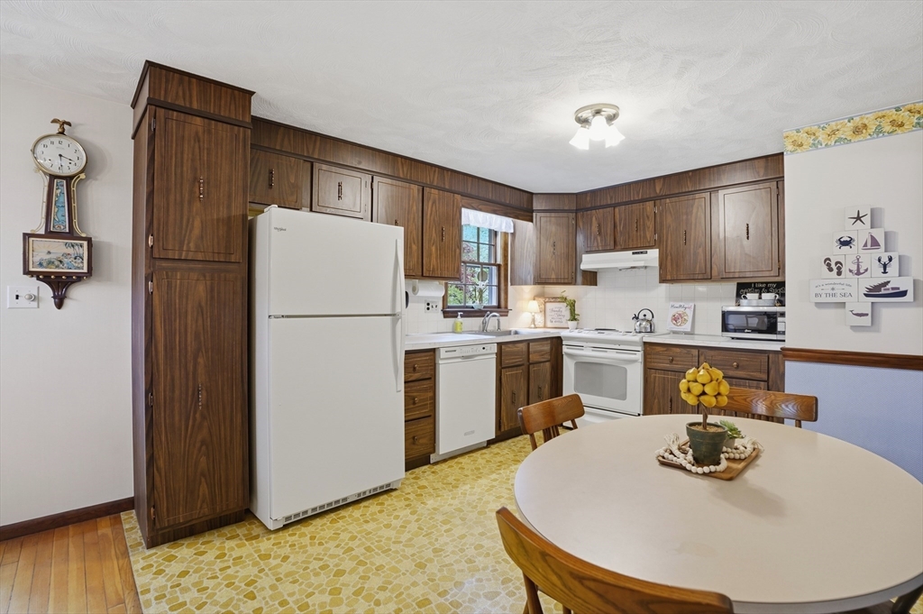 12 Linden Street, Woburn, MA Photo #10