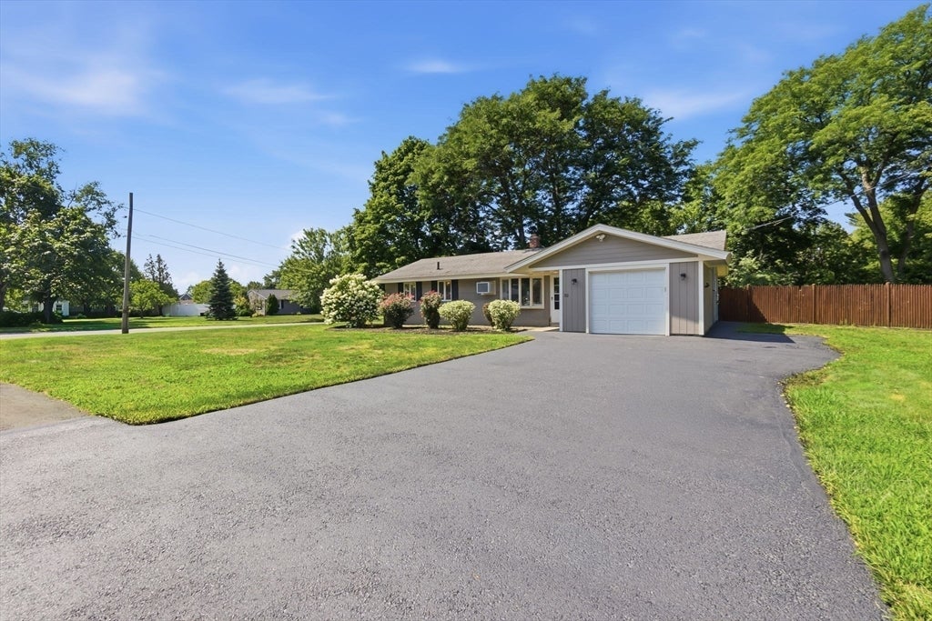 32 Massachusetts Ave, Danvers, MA, 32 Massachusetts Ave, Danvers, MA Photo #2