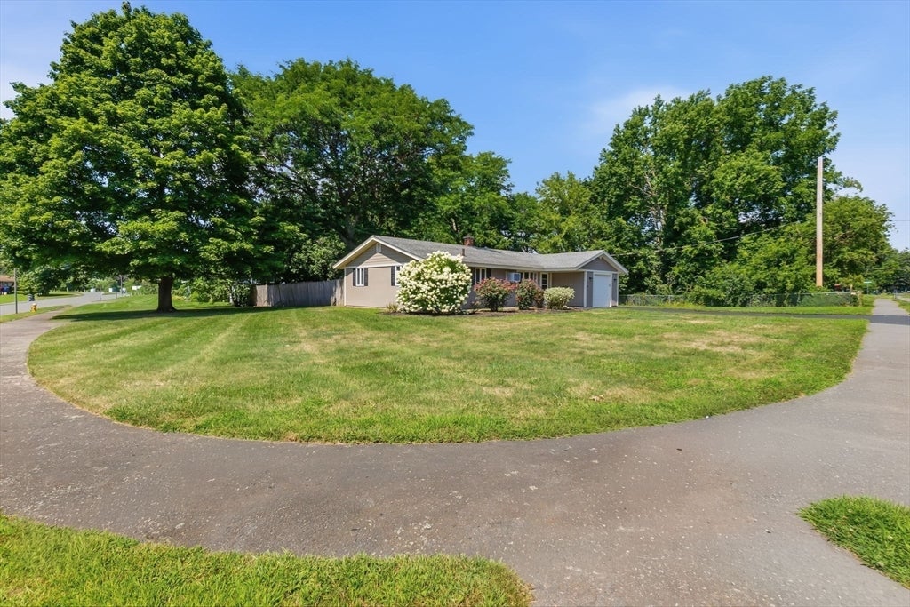 32 Massachusetts Ave, Danvers, MA, 32 Massachusetts Ave, Danvers, MA Photo #3