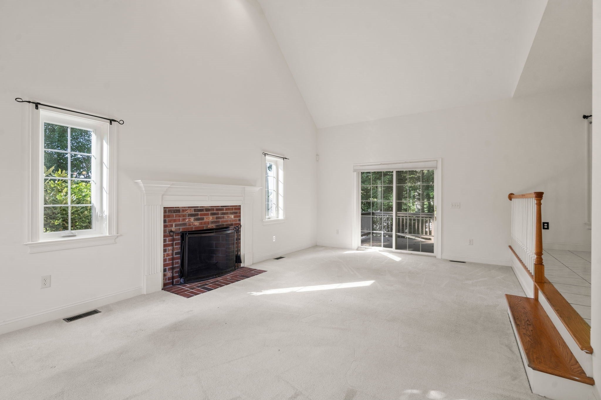 34 Laurelwood Dr, Worcester, MA Photo #10