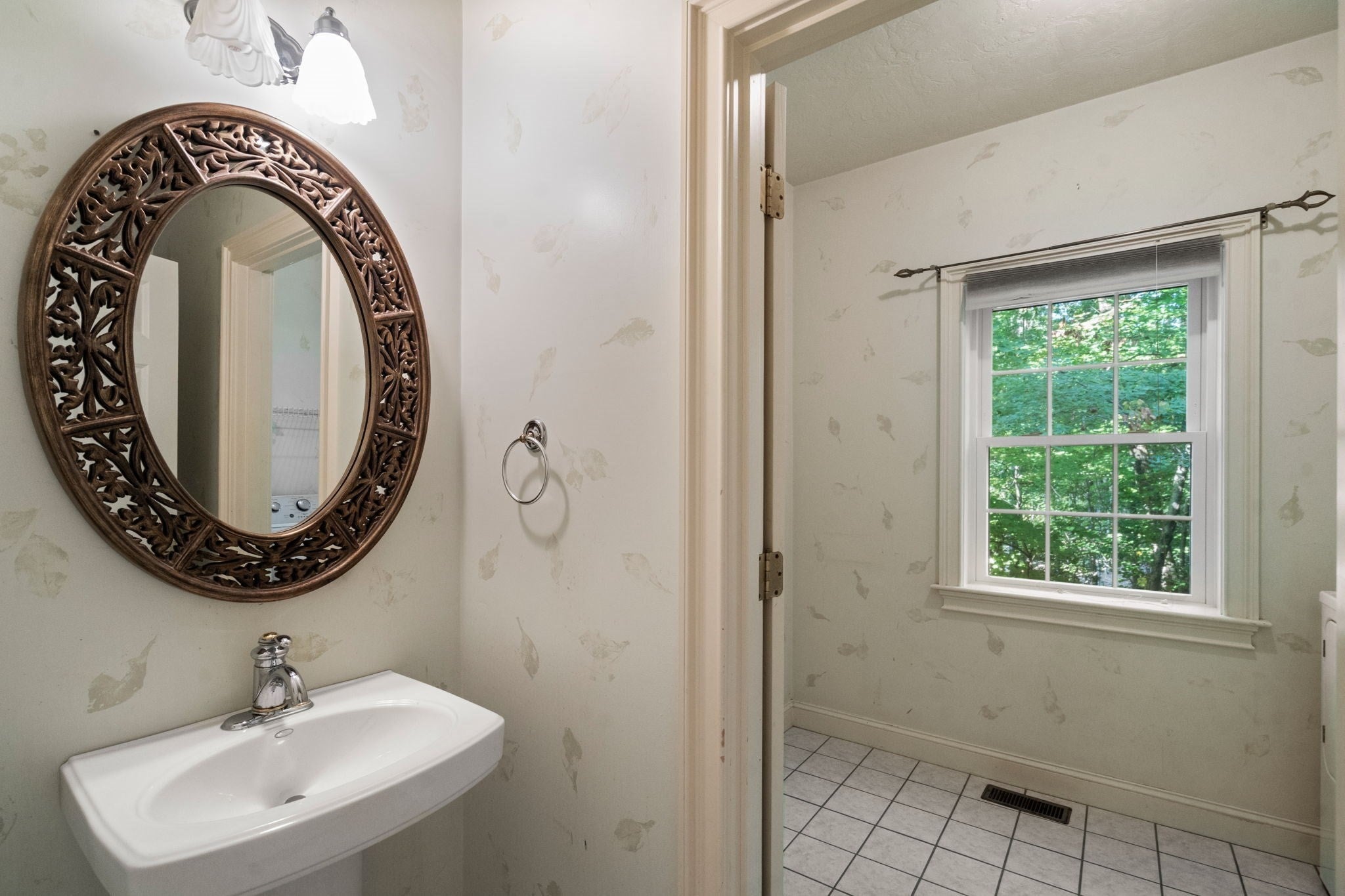 34 Laurelwood Dr, Worcester, MA Photo #14