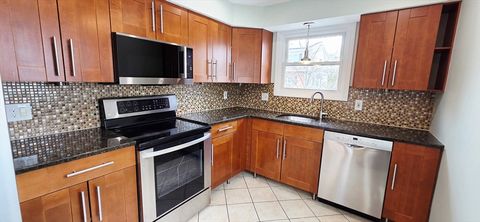 Photo of 15 Putnam Place #15, Winthrop, MA 02152 (MLS # 73507460)