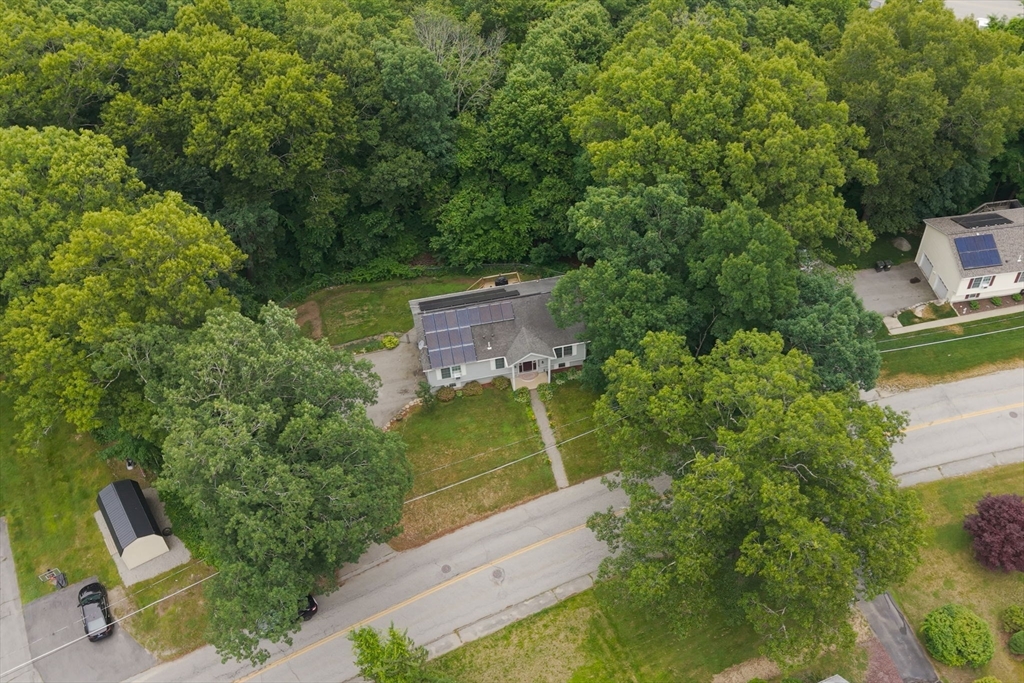 12 Charlton Rd