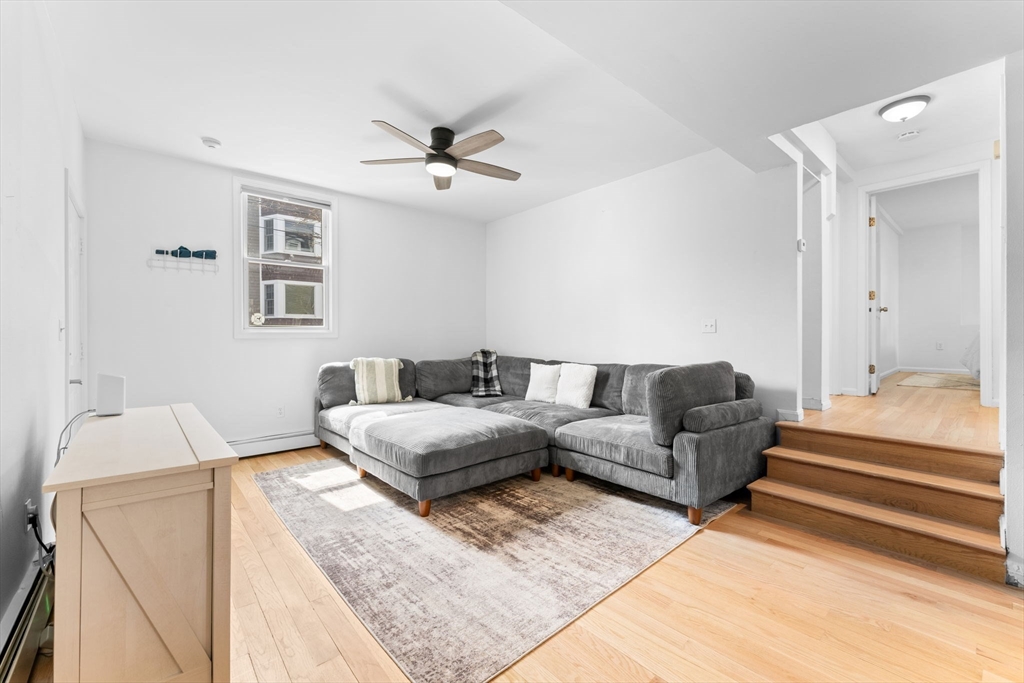 Photo 1 of 10 — 224 W 6th 1, Boston, MA 02127