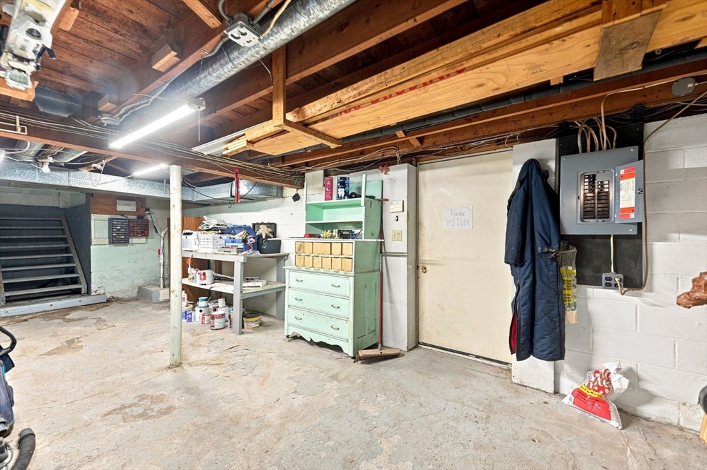 124 E Meadow Rd, Lowell, MA, 124 E Meadow Rd, Lowell, MA Photo #36