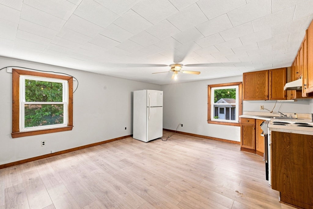 124 E Meadow Rd, Lowell, MA, 124 E Meadow Rd, Lowell, MA Photo #16