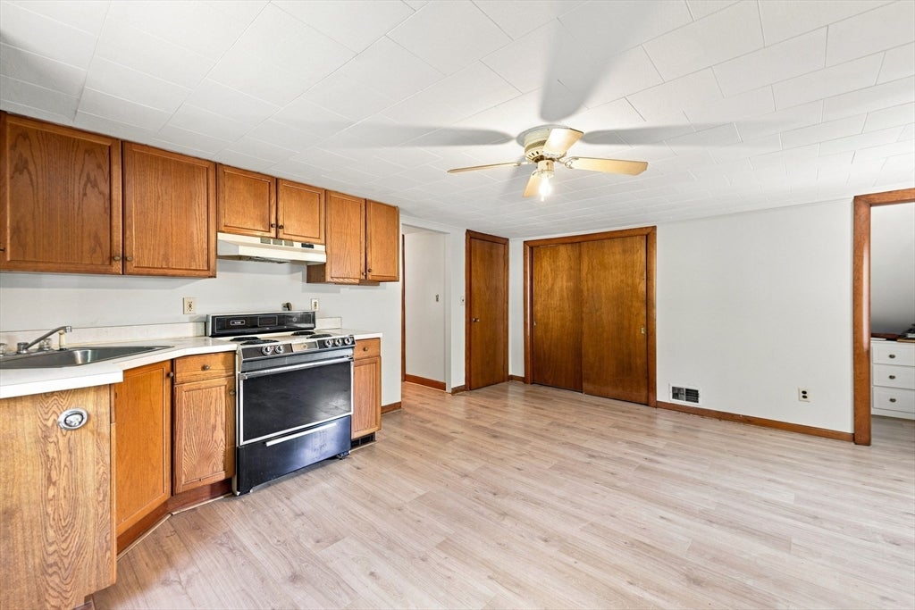 124 E Meadow Rd, Lowell, MA, 124 E Meadow Rd, Lowell, MA Photo #12