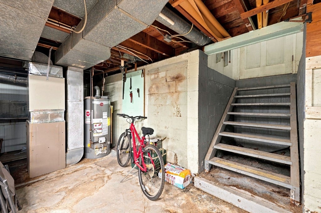124 E Meadow Rd, Lowell, MA, 124 E Meadow Rd, Lowell, MA Photo #37
