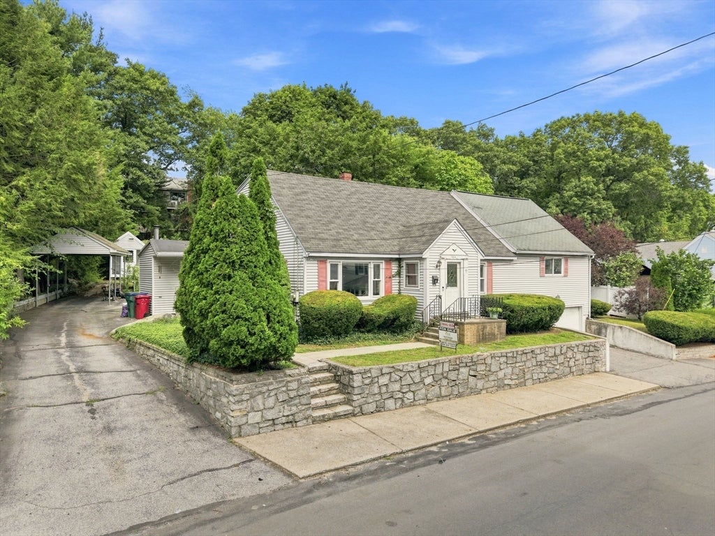 124 E Meadow Rd, Lowell, MA, 124 E Meadow Rd, Lowell, MA Photo #41