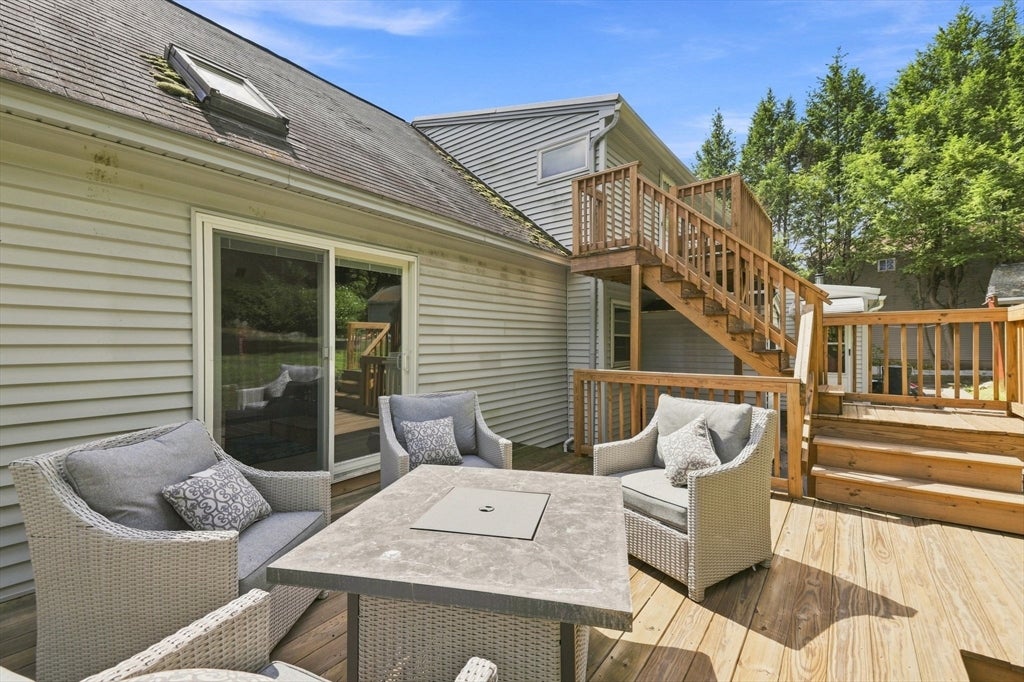 124 E Meadow Rd, Lowell, MA, 124 E Meadow Rd, Lowell, MA Photo #38