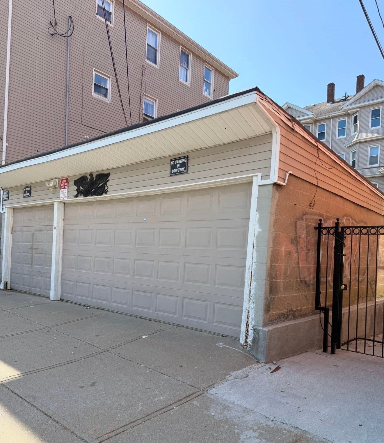 423 Division St