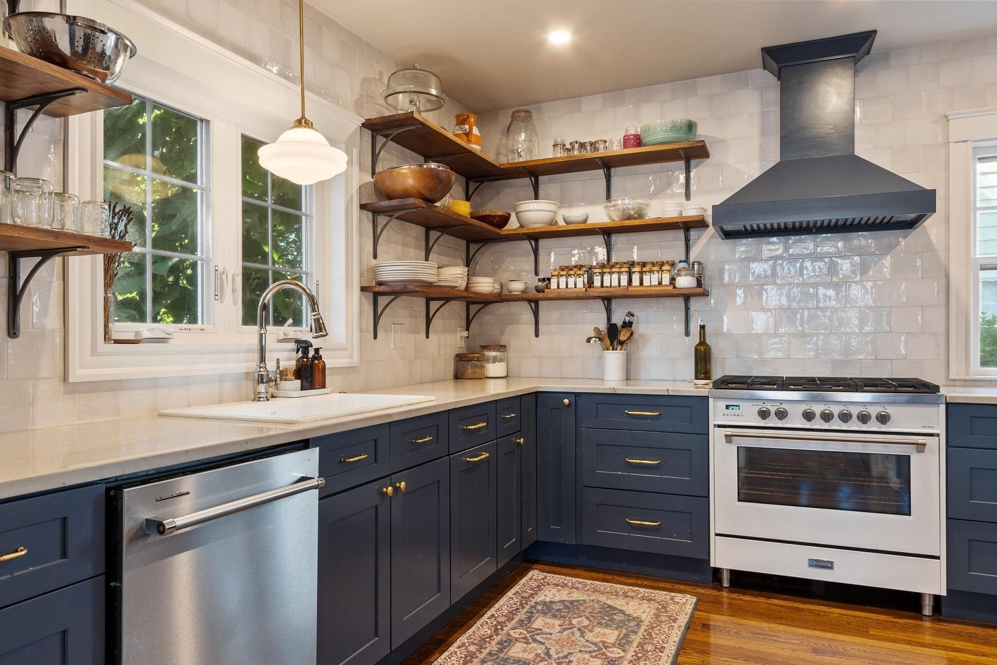 4 Stone Avenue, Stoneham, MA Photo #11
