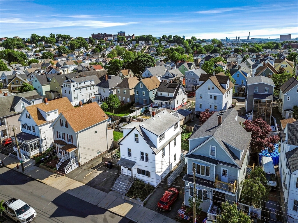 38 Adams Ave