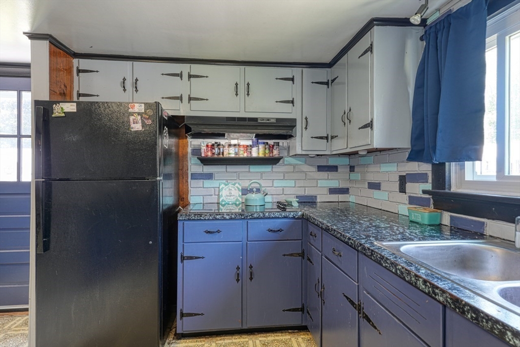 421 Fredette St.