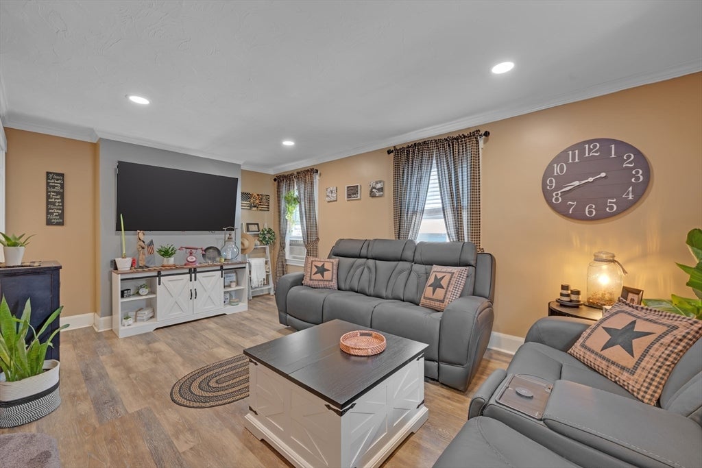 608 Abbott Ave, Leominster, MA, 608 Abbott Ave, Leominster, MA Photo #8