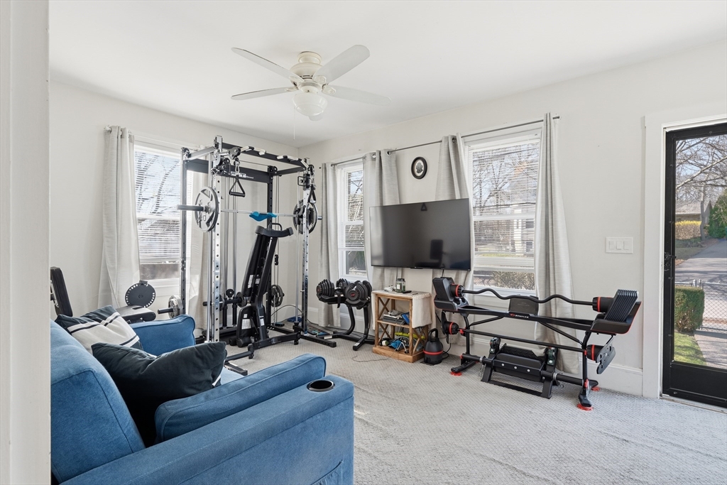 28 Davis Ave 28