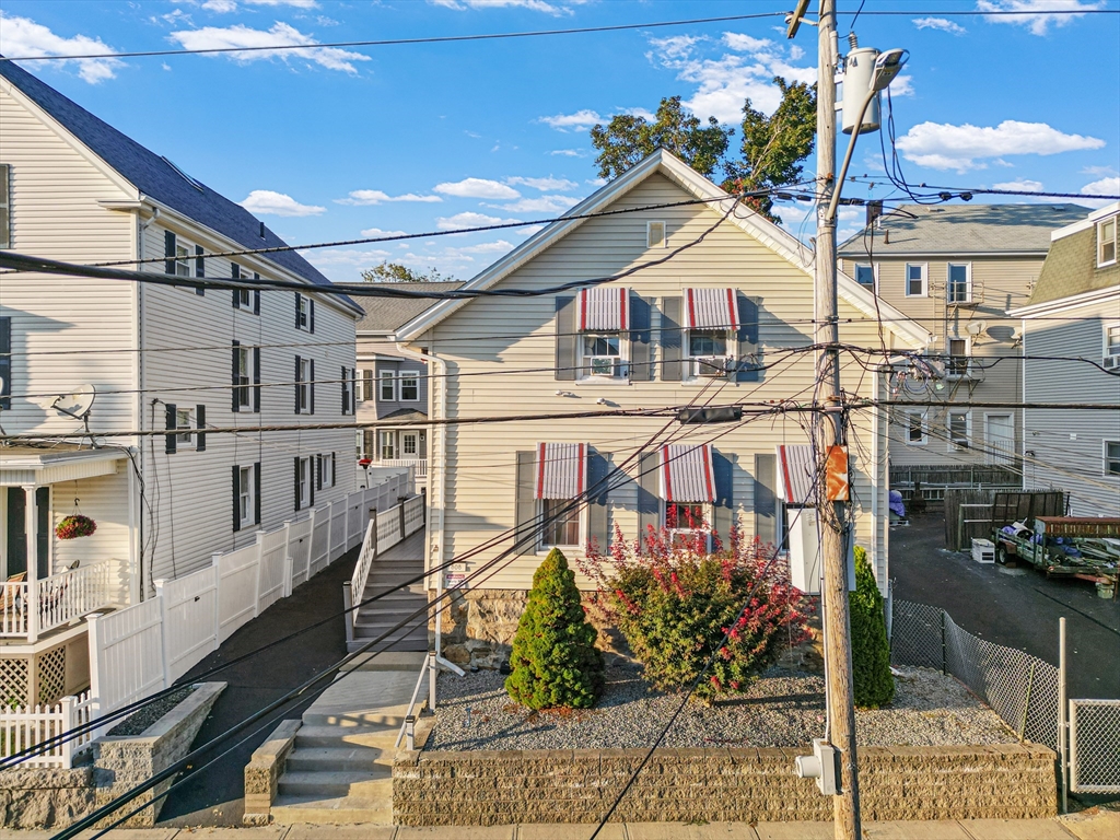 808 Walnut St