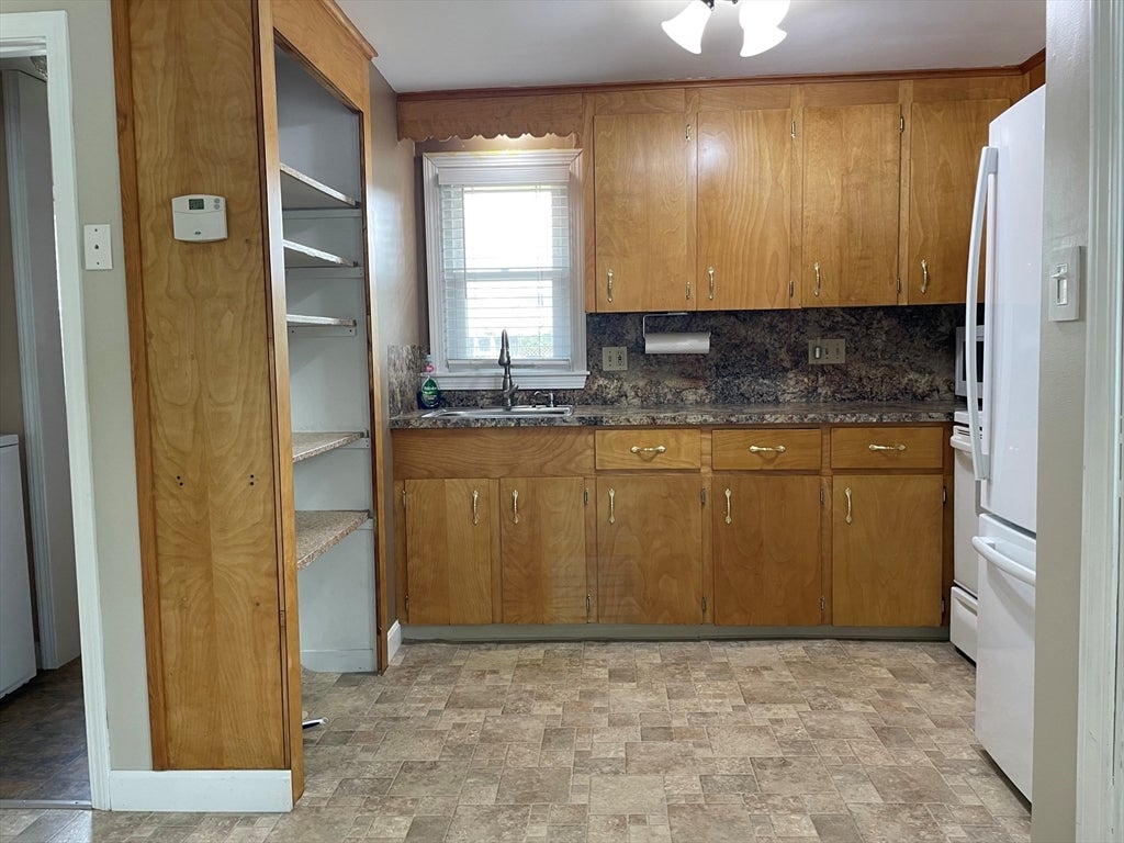 31 Stockholm St, Bellingham, MA, 31 Stockholm St, Bellingham, MA Photo #6