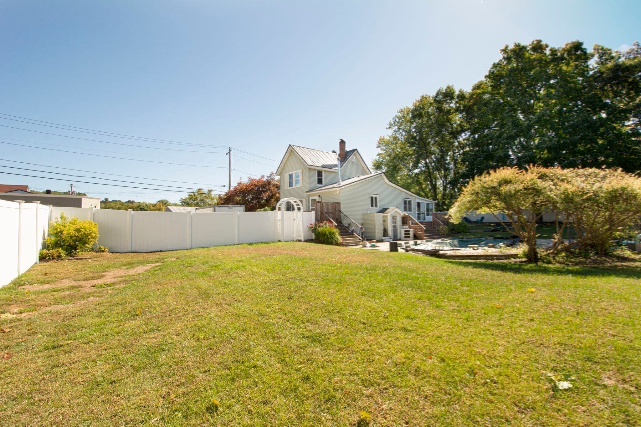 24 Lake St, Hudson, MA Photo #31