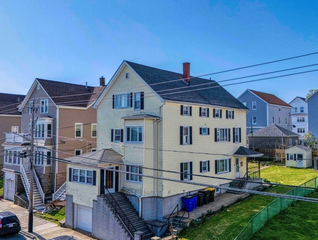 Photo of 455 Middle St, Fall River, MA