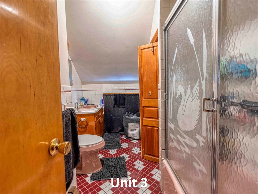 455 Middle St, Fall River, MA, 455 Middle St, Fall River, MA Photo #27