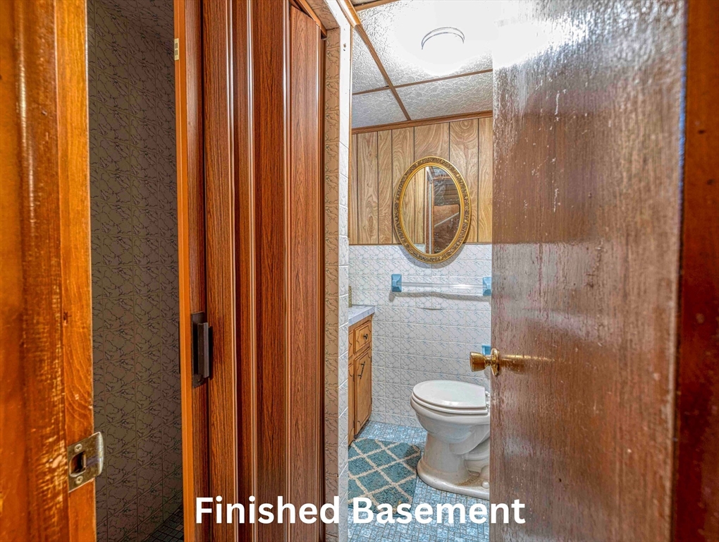 455 Middle St, Fall River, MA, 455 Middle St, Fall River, MA Photo #30
